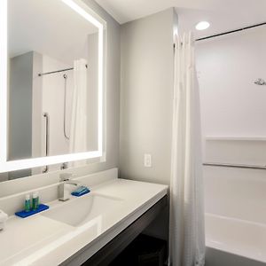 Standard Queen Room Two Queen Beds Tub Mobility or Communications Accessible